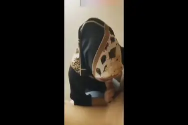 Hijab Cantik Digoyang Kekasih Sampe Memek Basah Berdenyut